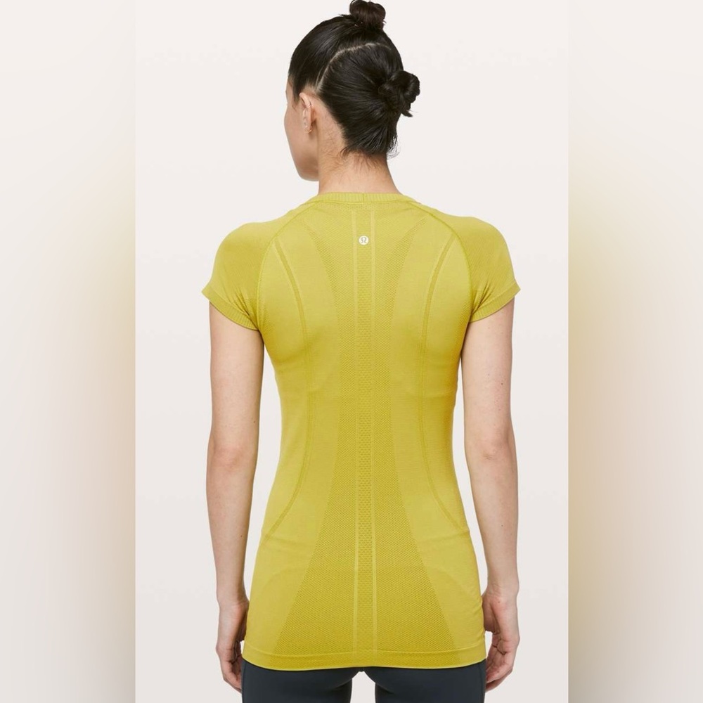🍋Women’s Lululemon Swiftly Tech Short Sleeve Crew Size 16 golden lime🍋
